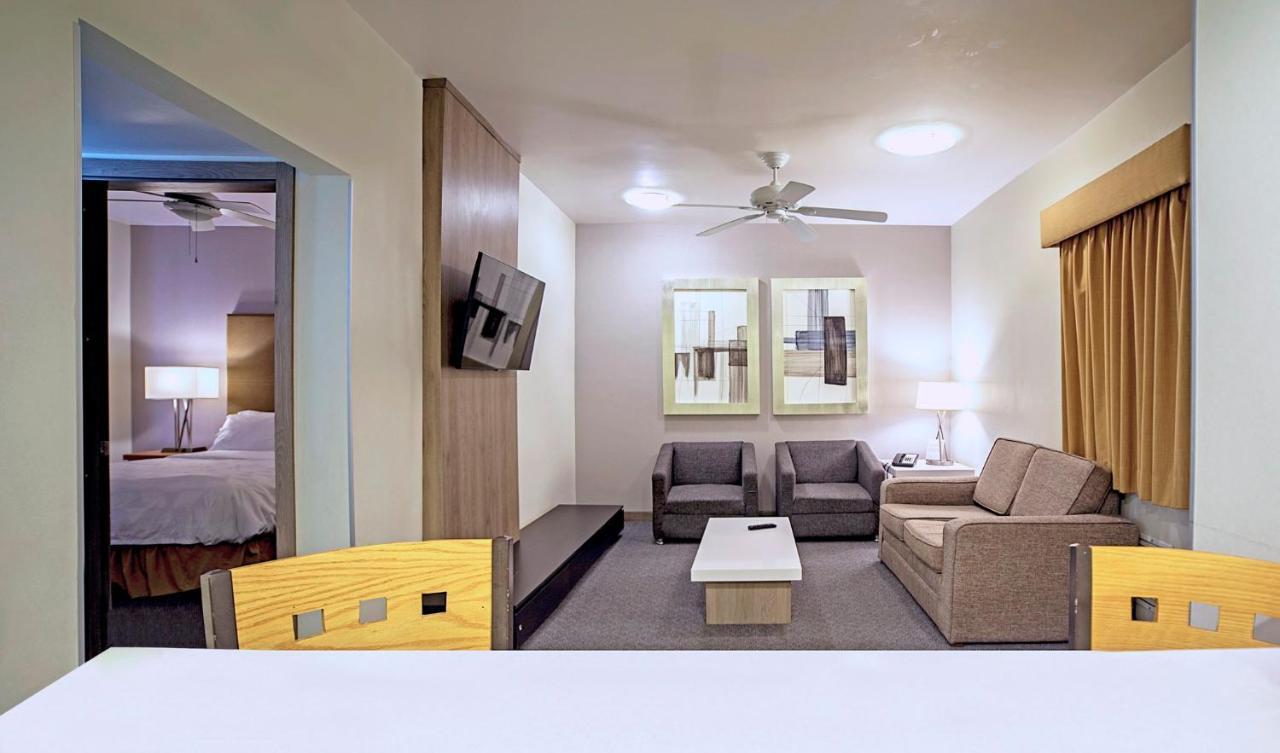 Holiday Inn Hotel & Suites Chihuahua By Ihg Exteriér fotografie